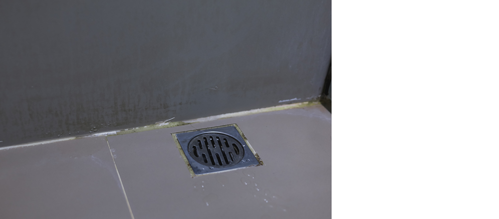 広島ガス住設(株)画像ベランダ③排水口